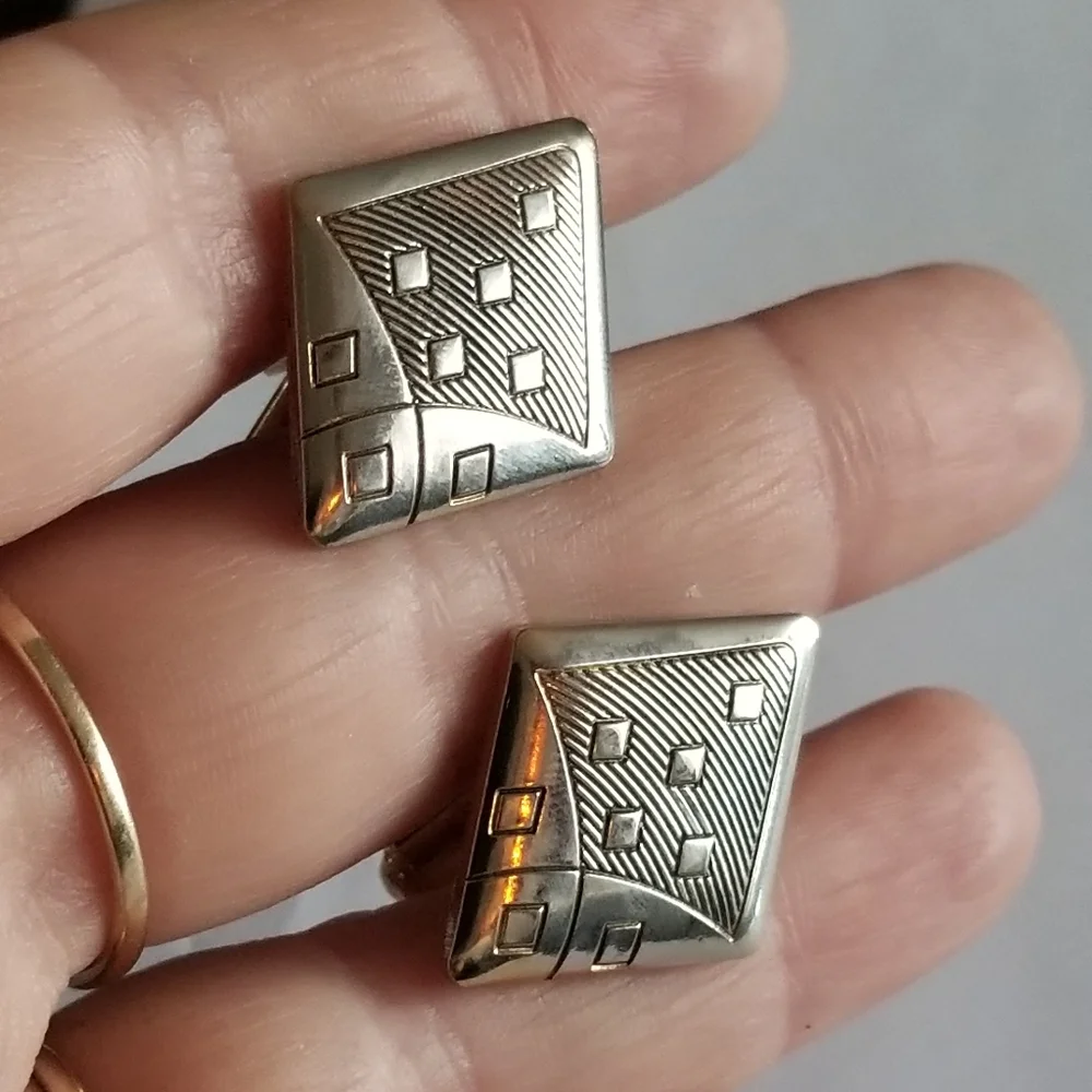 Vintage Diamond shaped cufflinks gold tone cuff links texture